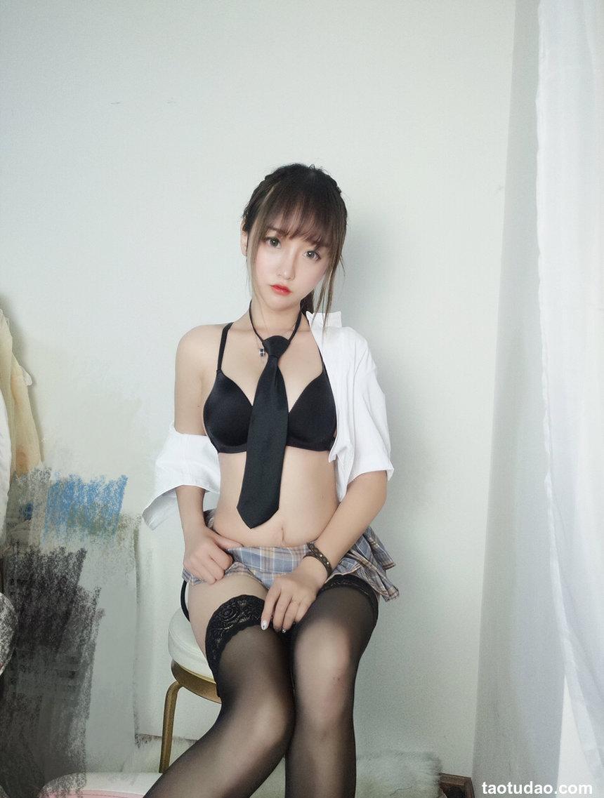 过期米线线喵 直播间齐b [16P 20M]