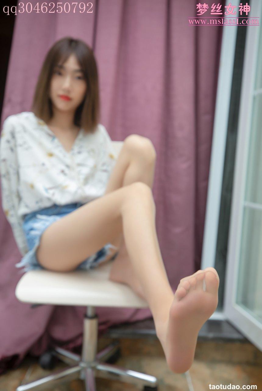 [电喵女神] 凌凌 美足 [60P+1V-900M]