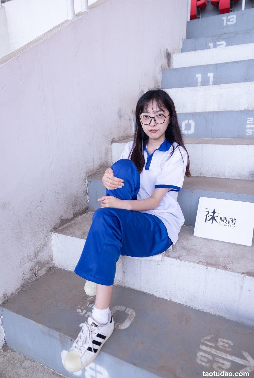 [BoBoSocks袜啵啵]NO.002 稚予-校服、贝壳头、白棉袜、裸足[13P+1V／2.99GB]