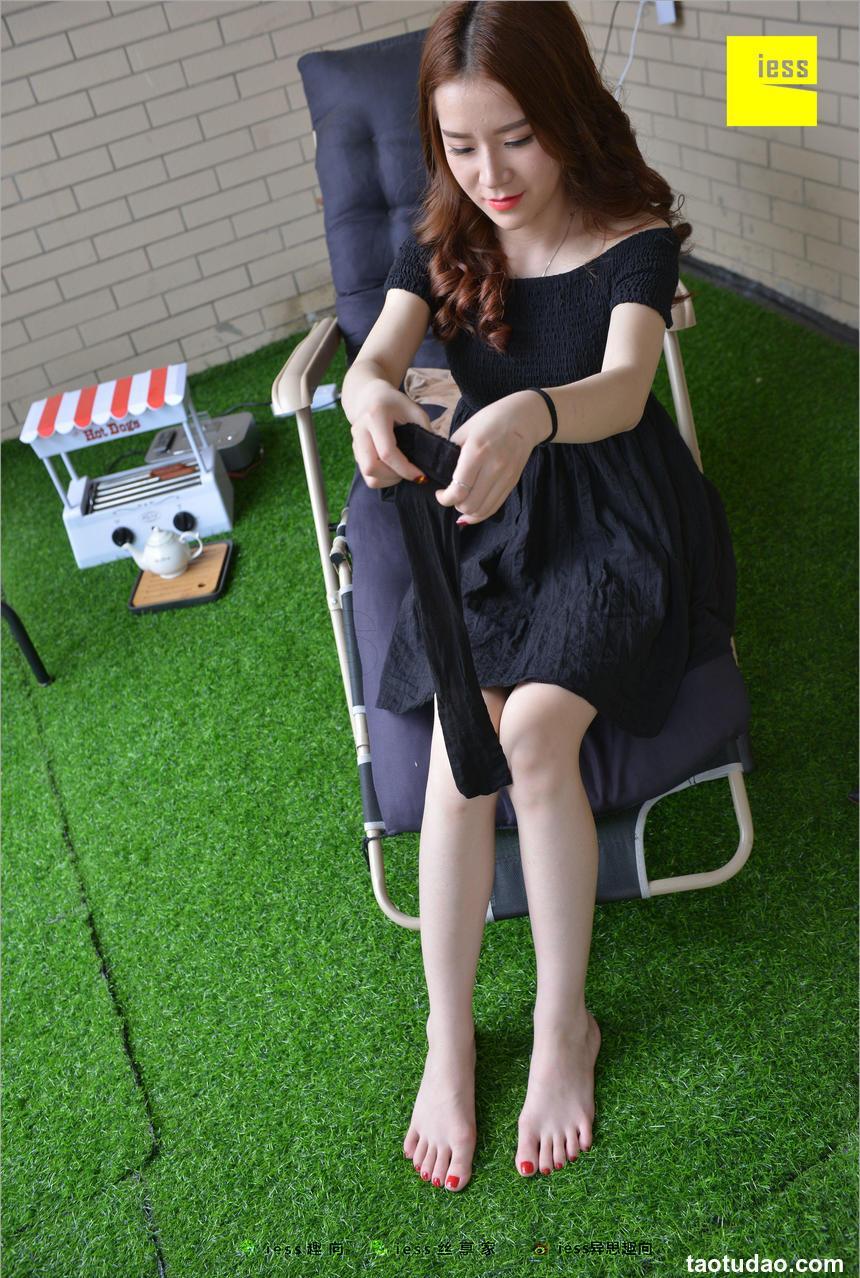 [IESS异思趣向] 2018.06.25 丝足便当244：《名利姐的黑丝大特写》名利姐[98P/142M]