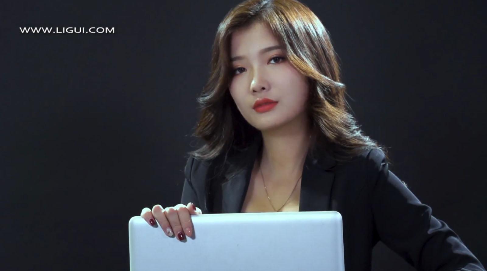 [Ligui丽柜] 2021.01.26 HD视频《职场新秀》可心 [1V-324M]