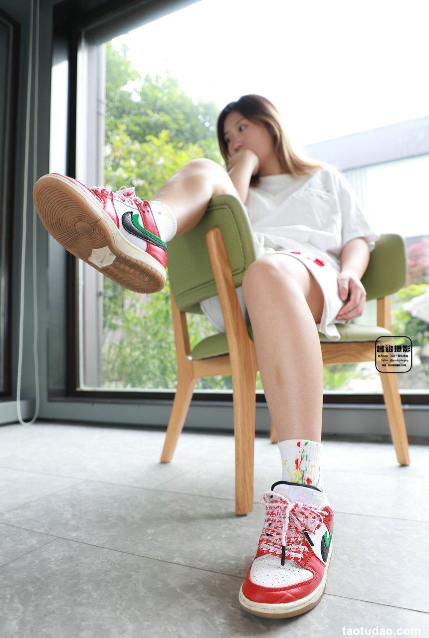 [誉铭传媒]袜足摄影 2022年 NO.021[100P+1V／1.01GB]