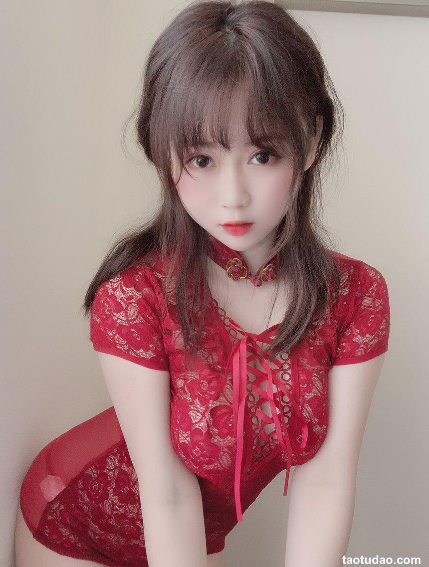 是依酱呀 - NO.06 红色旗袍 [25P-13MB]