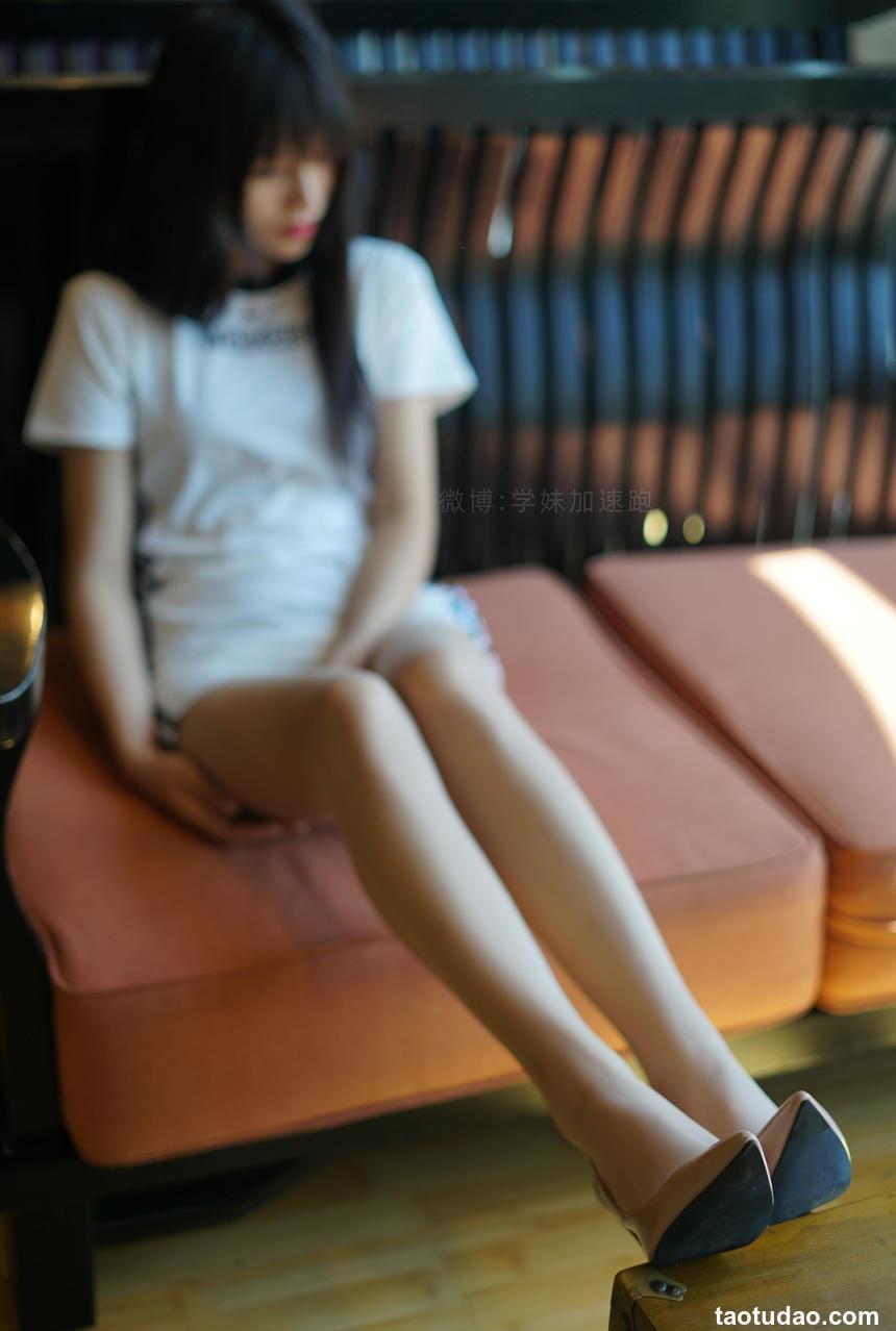 学妹加速跑 XM063《咖啡店丝密事-敏儿》 图套+视频