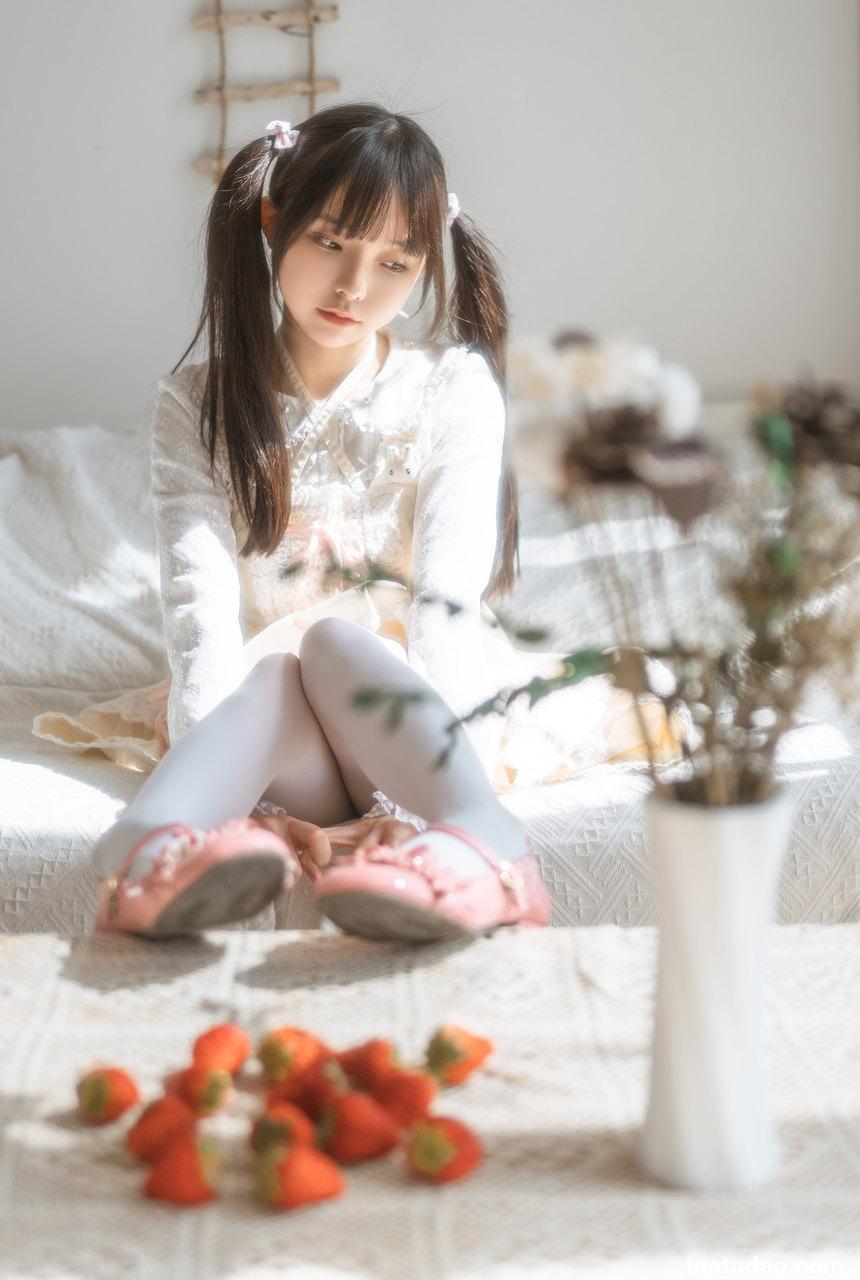 六味帝皇酱 NO.004 — 洛丽塔 [48P-457M]