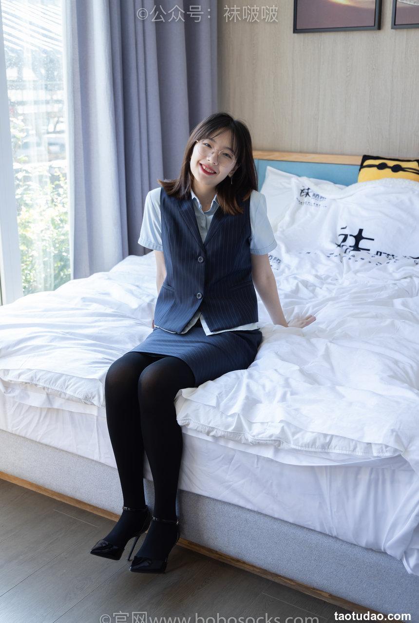 [BoBoSocks袜啵啵]NO.038 小甜豆-建行行服、高跟鞋、厚黑丝[131P+1V／6.37GB]