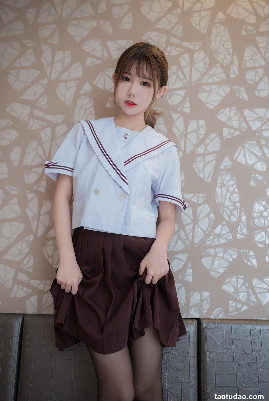 轻兰映画-JK白丝大放送 [66P-102MB]