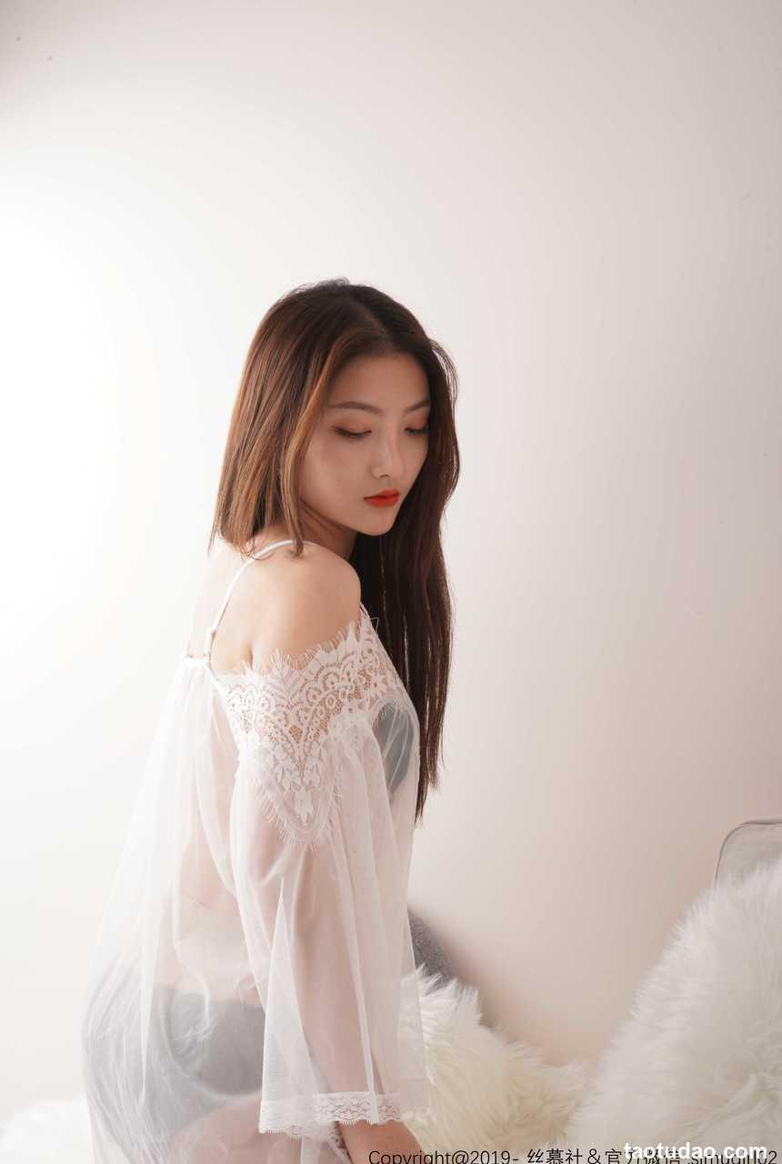 [丝慕SMOU] 海外版H001 夏子楠 [58P+1V-172M]