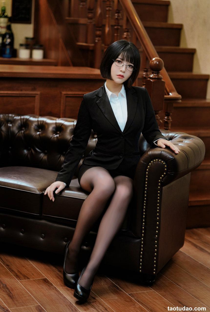 半半子 - OL様 [37P-108MB]