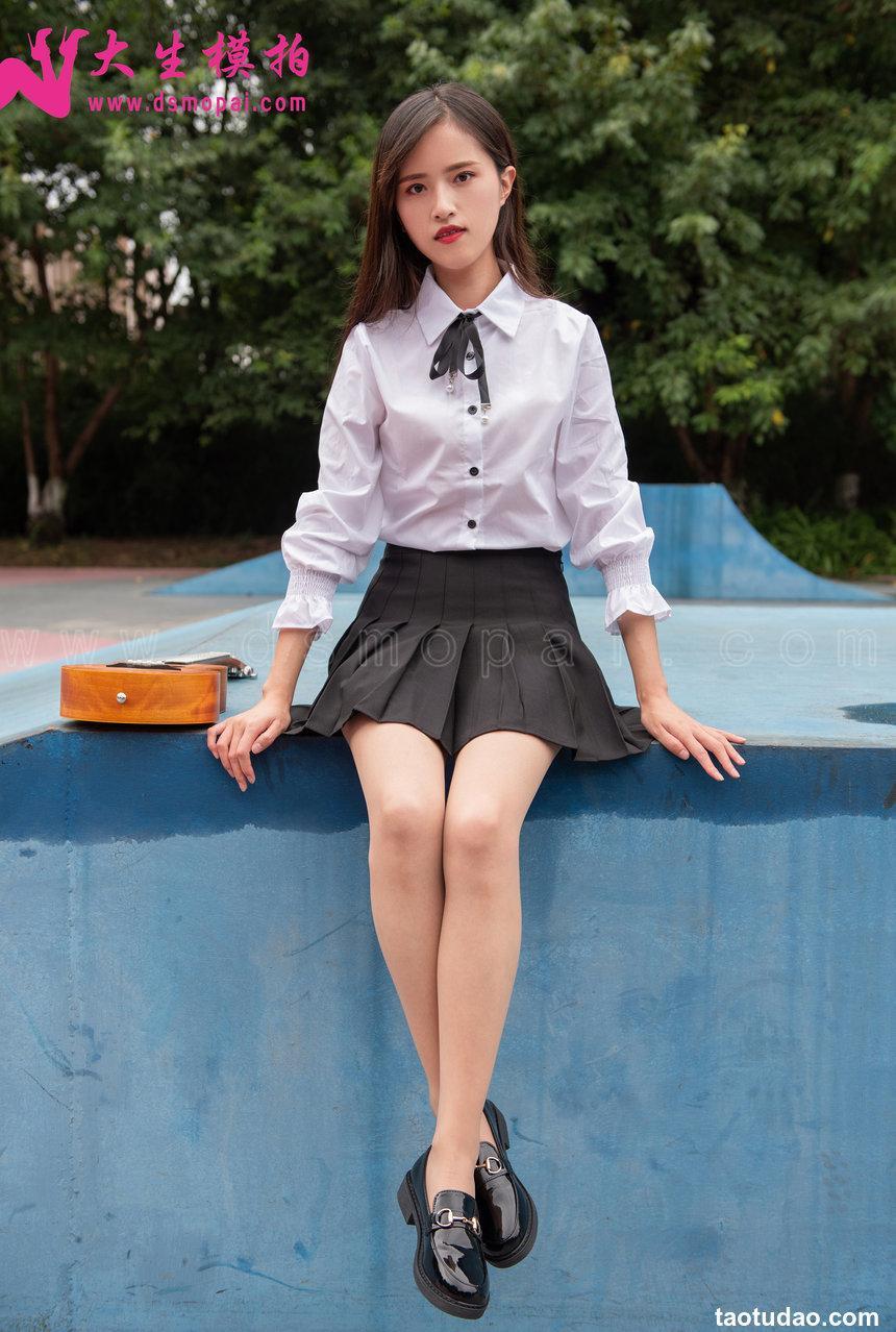 大生模拍 No.150 师师 尤克里里女孩 [58P304MB]