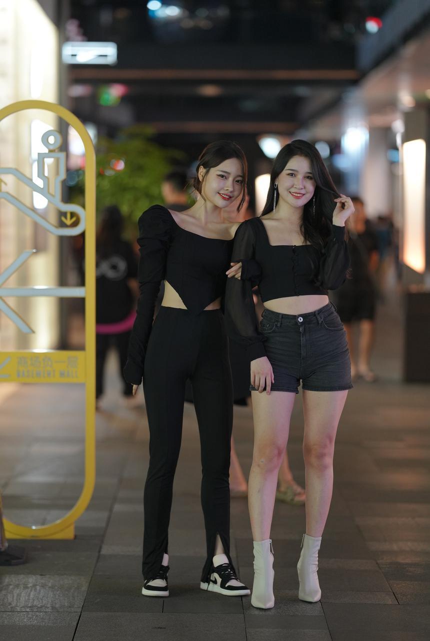 都市丽人黑色紧身长裤小姐姐【151P-2.39G】