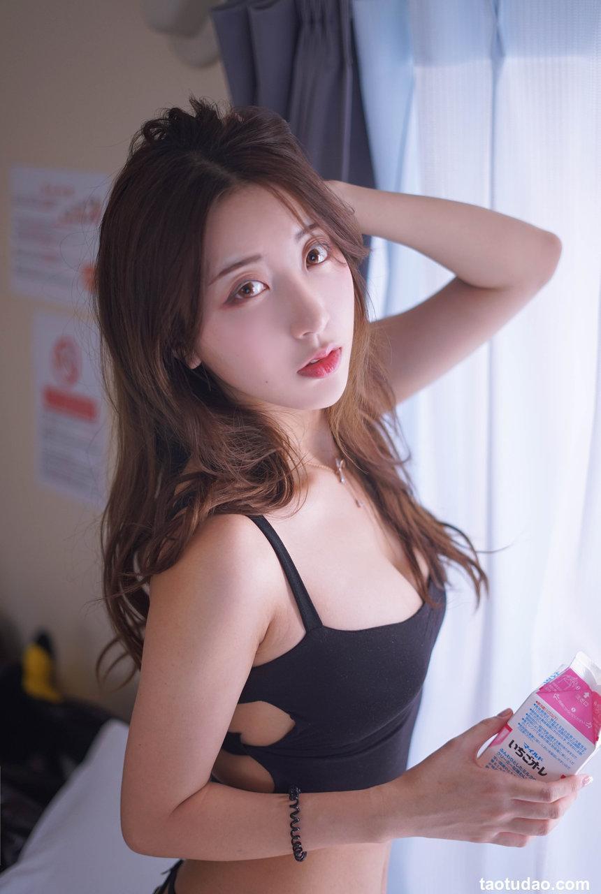 黑川 - 居家 [15P-76MB]