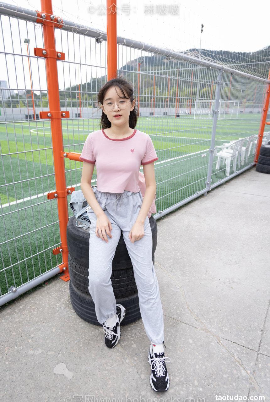 [BoBoSocks袜啵啵]NO.016 熊熊-斯凯奇运动鞋、棉袜（踩脏）、裸足[147P+1V／4.71GB]