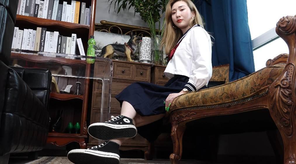 [A&F]丝足视频 024-Xuanxuan展示她的性感脚丫 [1V-2.66G]