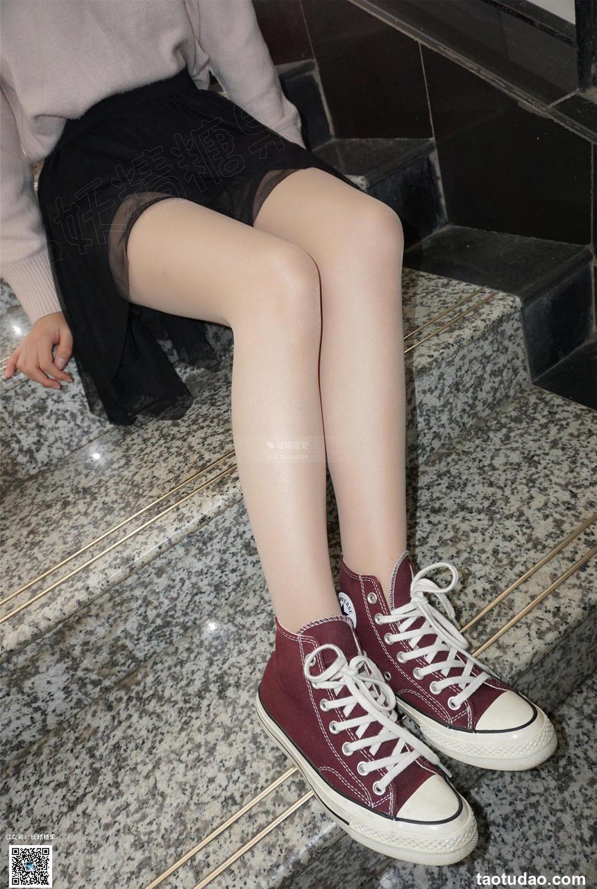 妖精视觉 NO.127 vivi 萝莉的肉丝袜[75P／50.3MB]