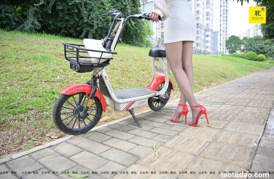 [IESS异思趣向]007 耽丝 第N种幻想之《一个人下班》⑦ 丘主管[79P／239MB]