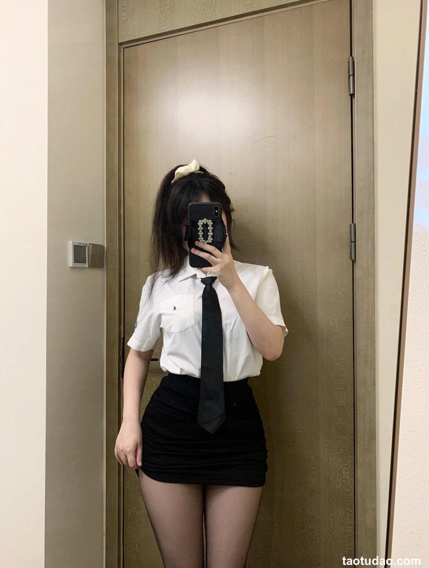 是依酱吖 – OL2 [40P+1V-94M]