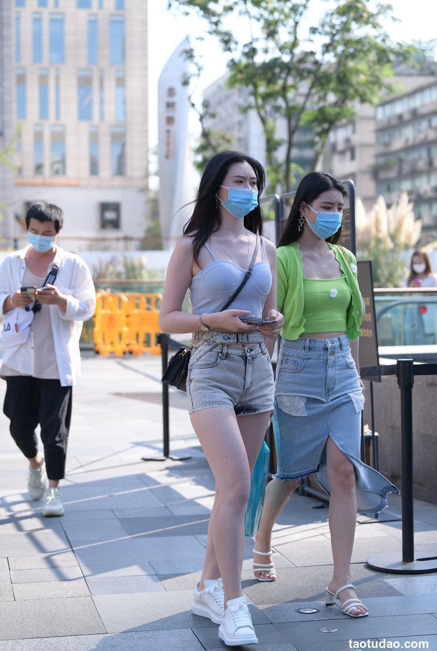 都市丽人吊带热裤美女【40P-899MB】