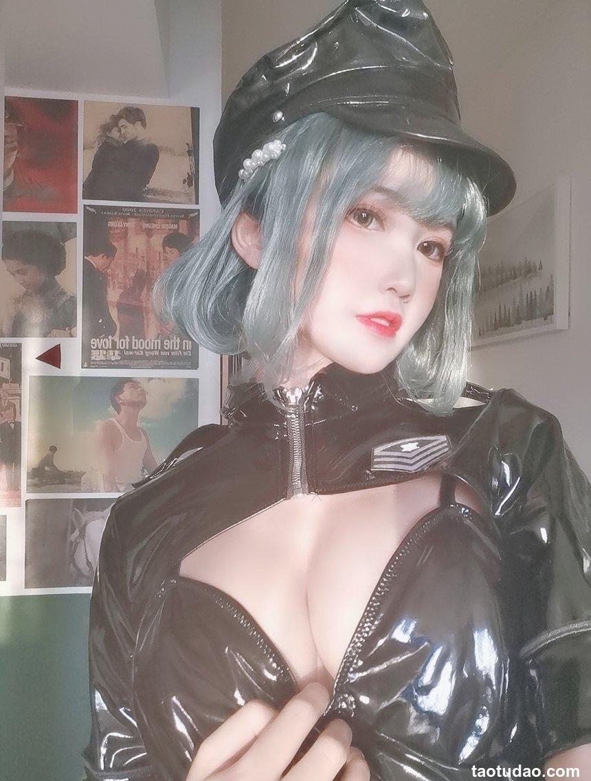 微博妹子三度_69 - 女警 [29P4V-286MB]