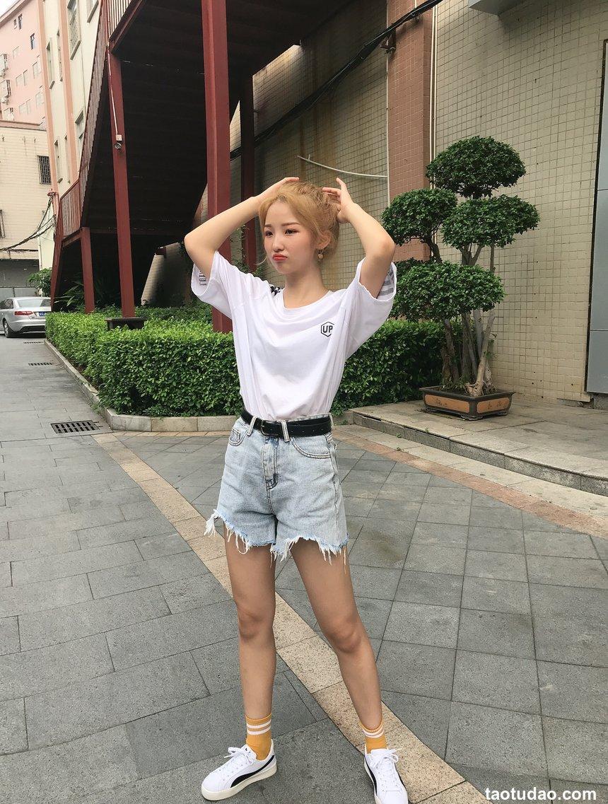 [最爱帆布鞋] 丝袜美腿写真 ON.38 图套