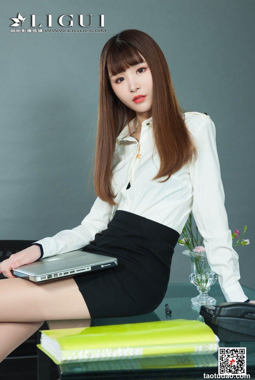 [Ligui丽柜]2019.08.19《职场新秀》- 瑶瑶 [70+1P141M]