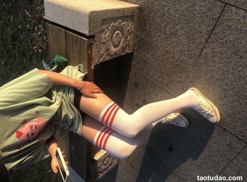 [最爱帆布鞋] 丝袜美腿写真 ON.43 图套+视频