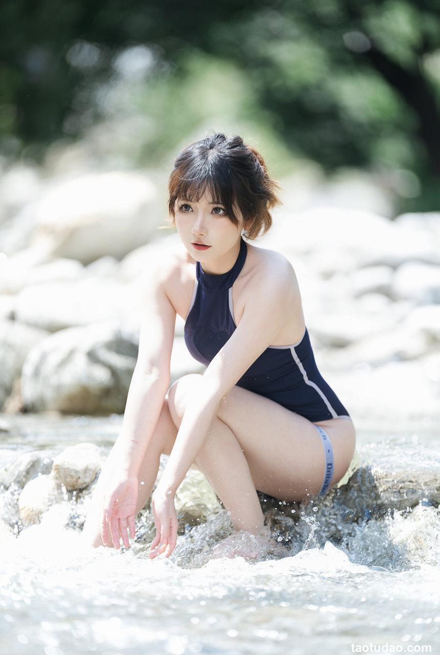 「是三不是世w」图片 – 小溪竞泳 [47P-2.72GB]