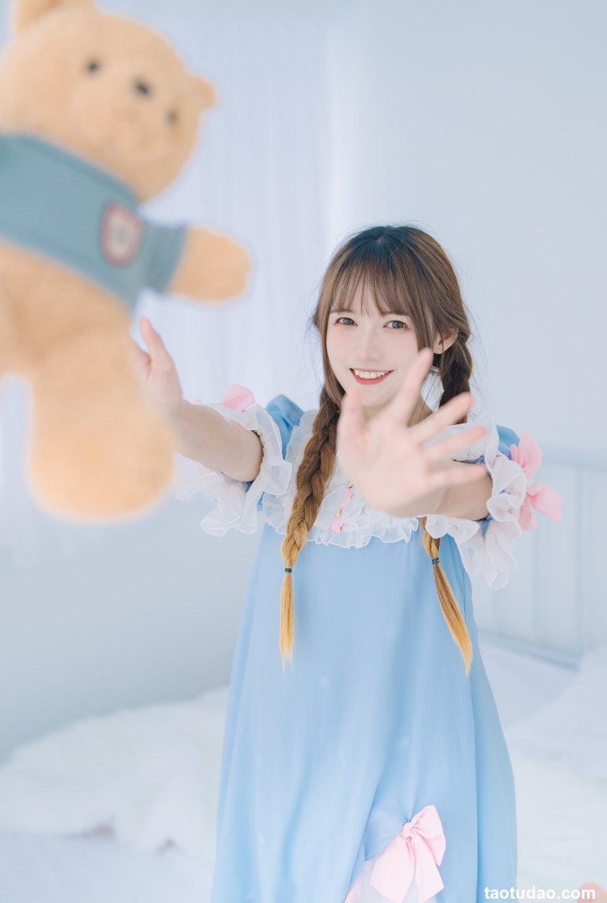 兔子Zzz不吃胡萝卜 - NO.92 纯白色可爱 [31P-221MB]