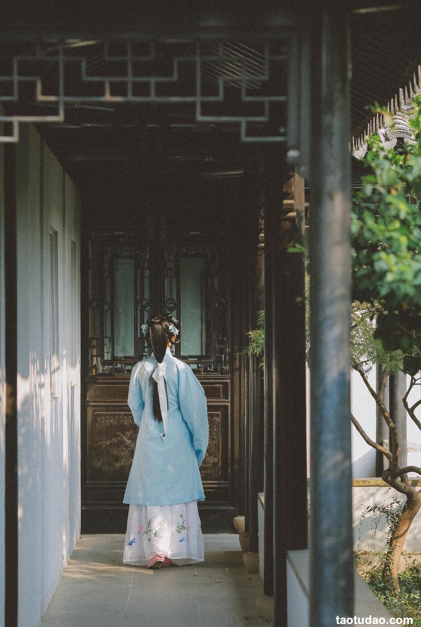 [YITUYU艺图语]2022.12.25 佳期渺渺 煜月Toto[28+1P／157MB]