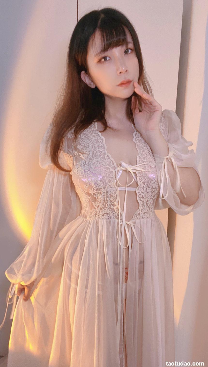 萌萌子_Moeko -魅魔公主[30P+2V-227MB]