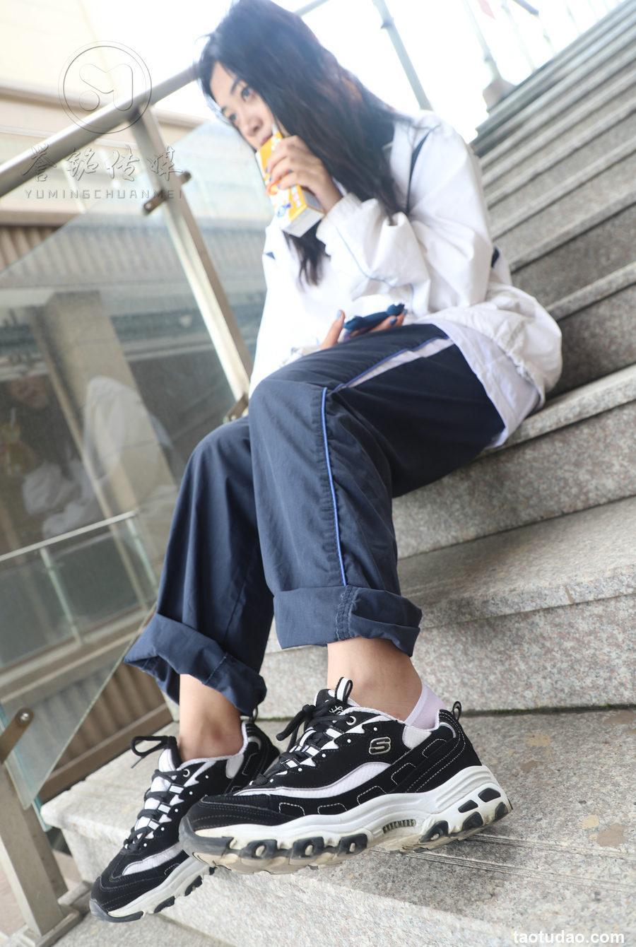 [誉铭传媒]袜足摄影 2019年 NO.032[132P+1V／1.12GB]