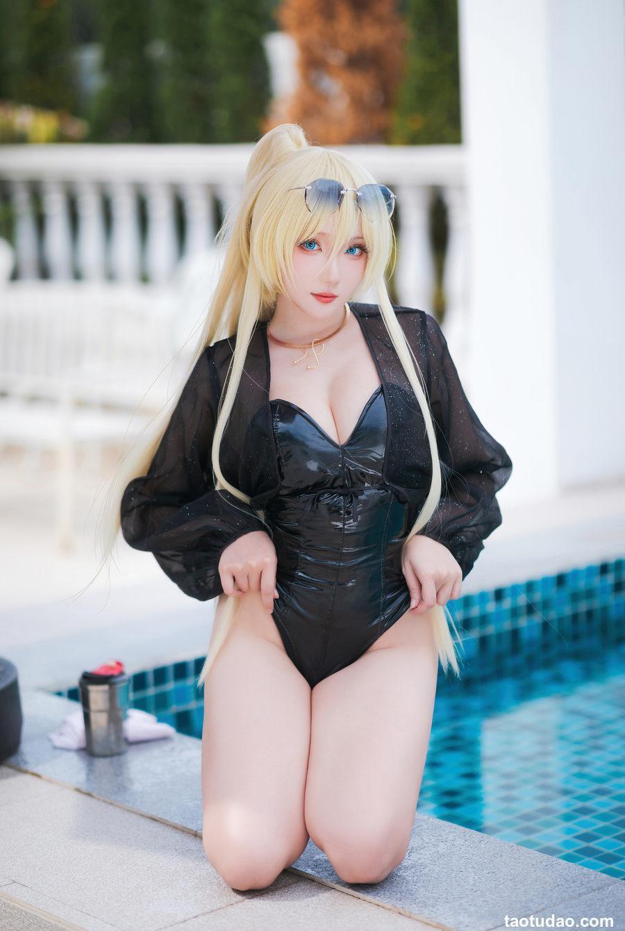 瓜希酱 - 俾斯麦 泳装 [21P-59MB]