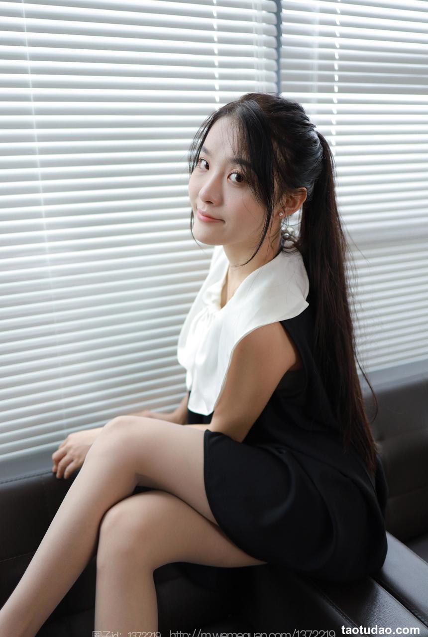 [IESS异思趣向] 2022.12.14 丝享家 1298 婉萍《熊猫配色》[84P-83.6M]