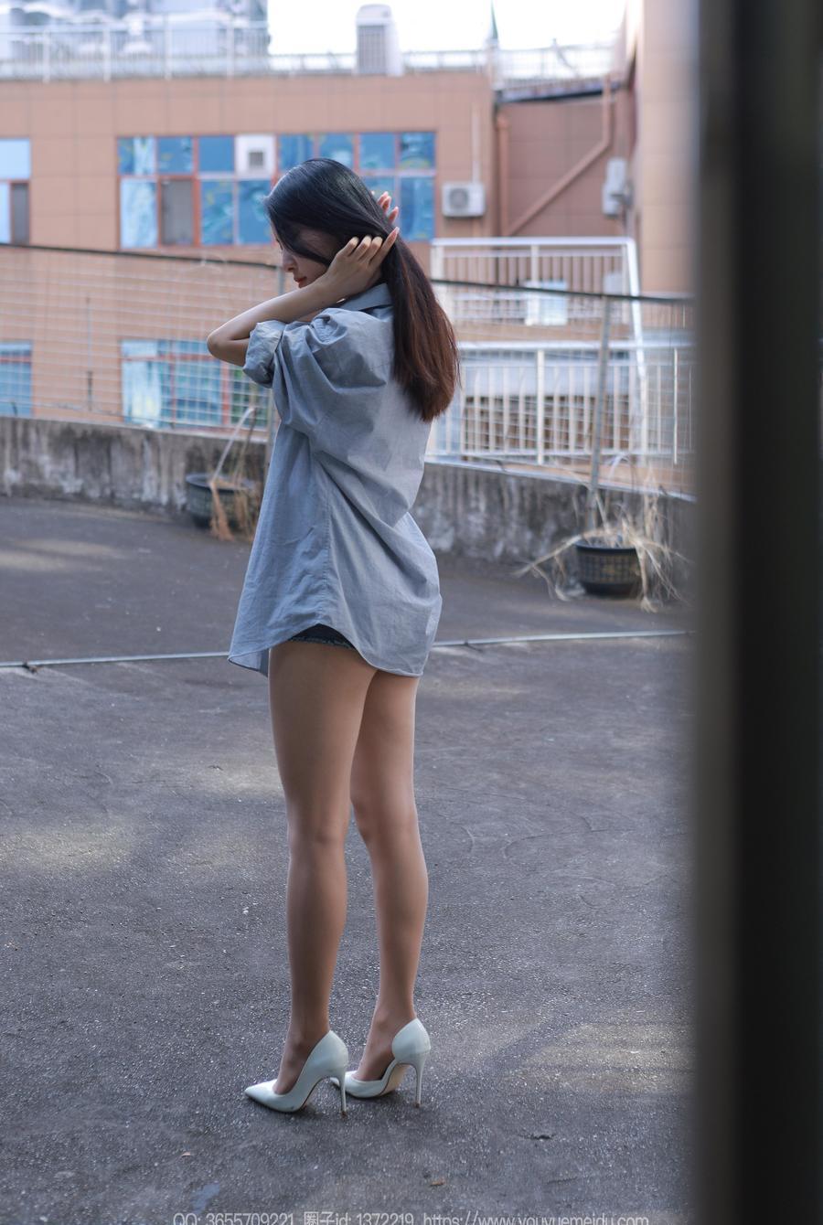 [IESS异思趣向] 2023.10.30 丝享家 1572 婉萍《超短牛仔裤》[83P-90.7M]