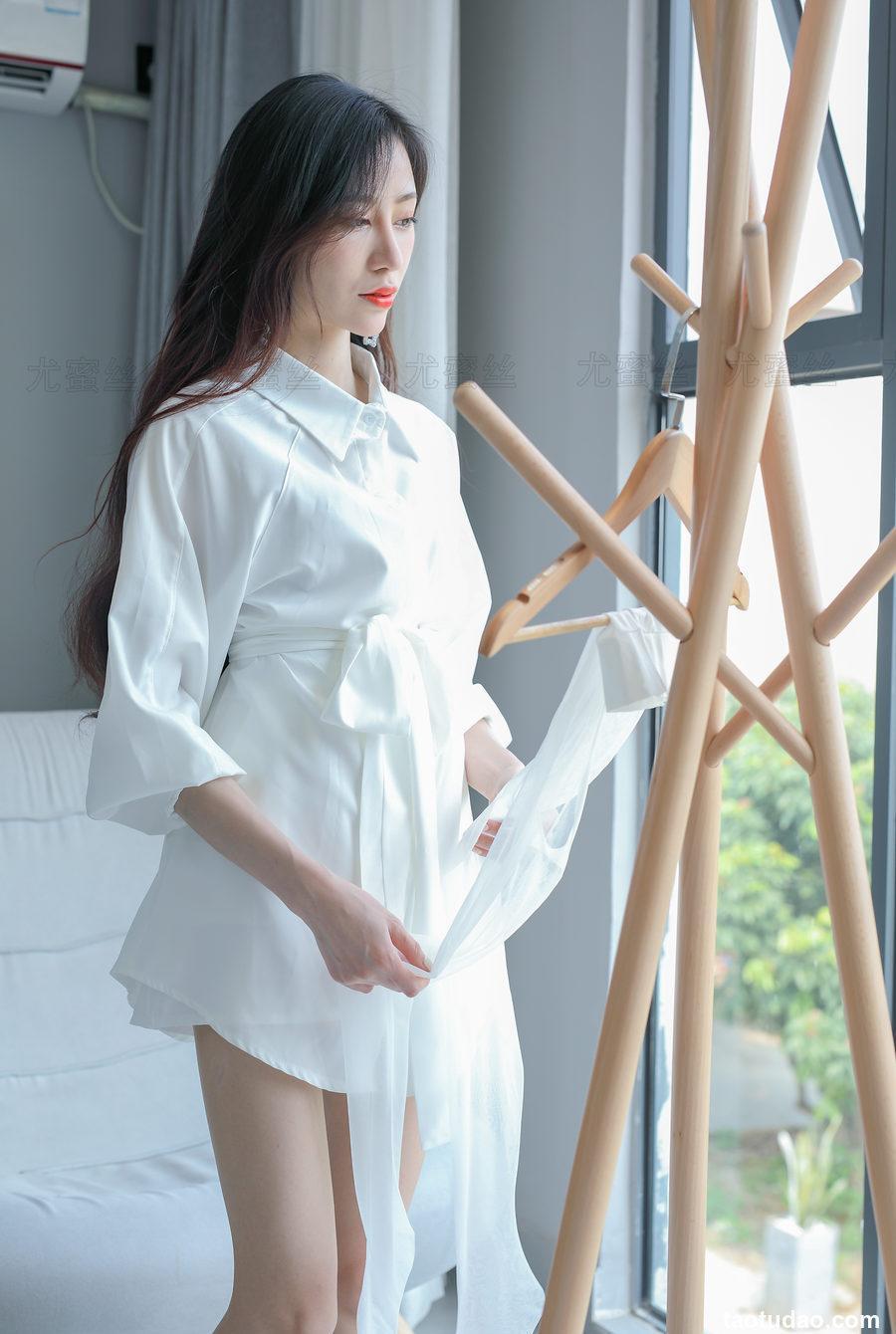 [尤蜜丝]穿搭写真 NO.022[142P+3V／621MB]