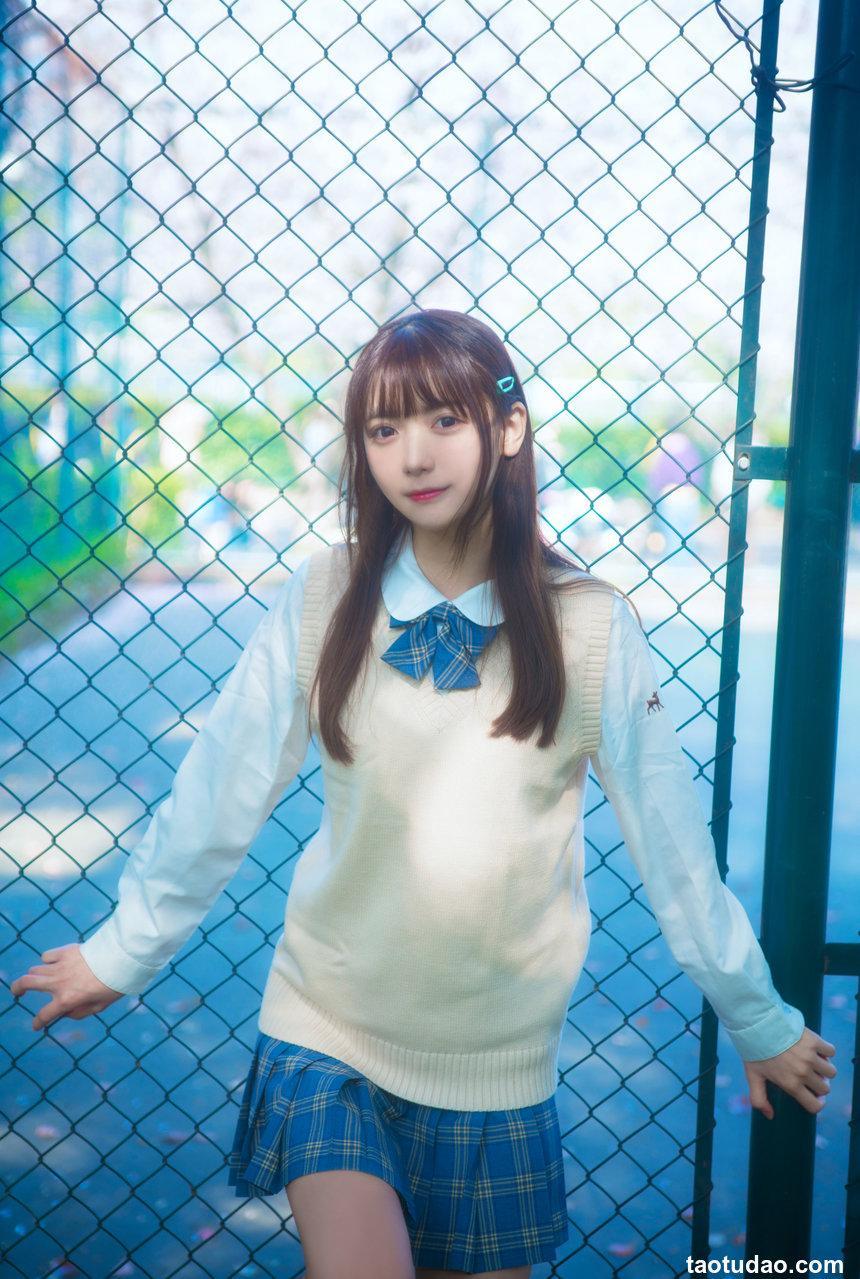 kyokyo沉迷汉堡王 - 樱花与JK [9P-42MB]