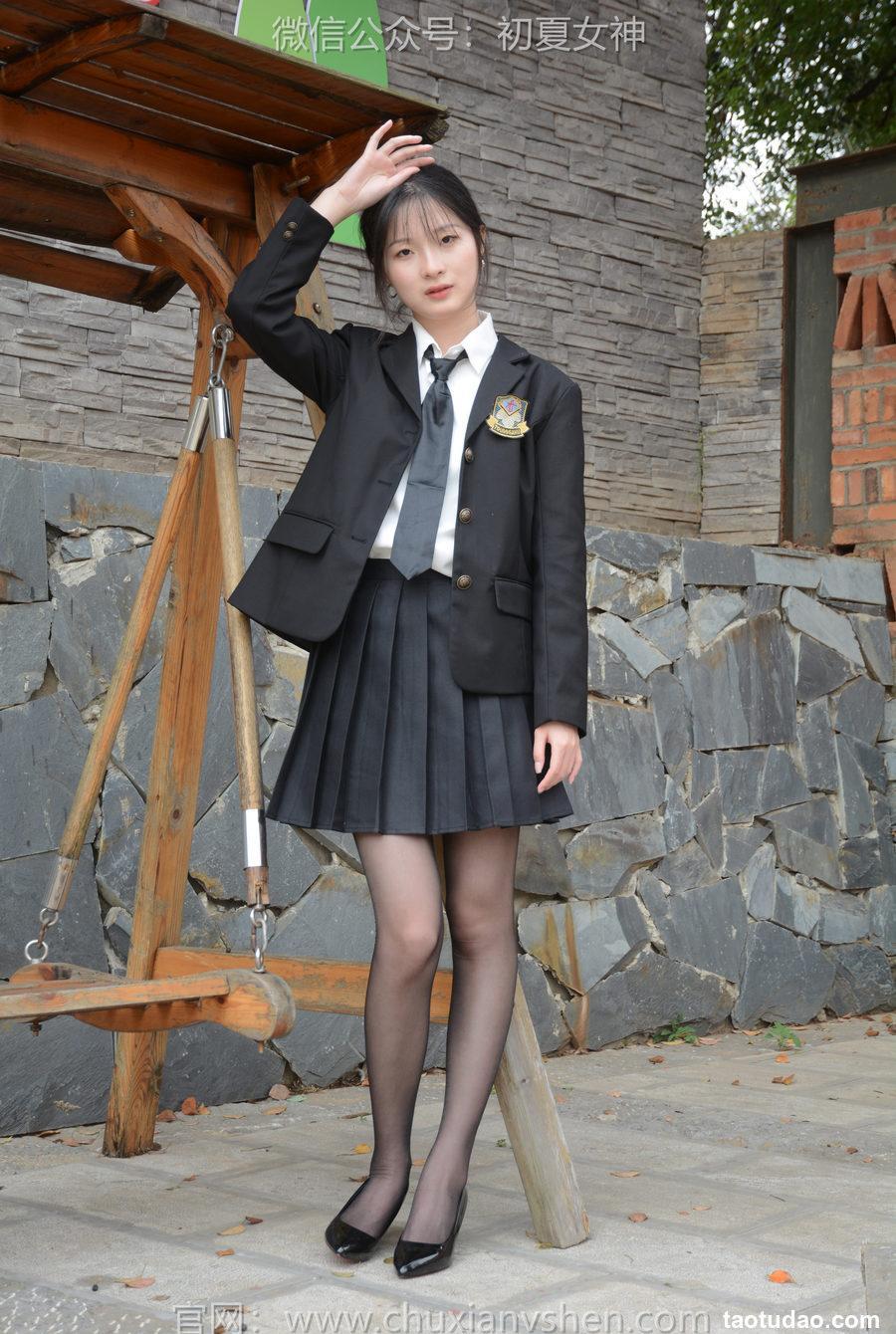 初夏女神 NO.106 安妮 西装小裙[140P+1V／4.95GB]