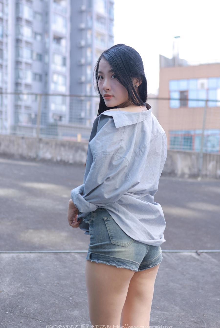 [IESS异思趣向] 2023.10.30 丝享家 1572 婉萍《超短牛仔裤》[83P-90.7M]