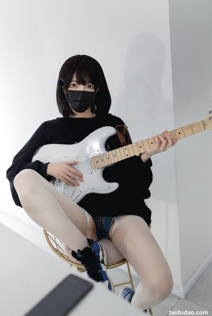 杏仁曲奇 - 升玖吉他姐姐 [45P-145MB]