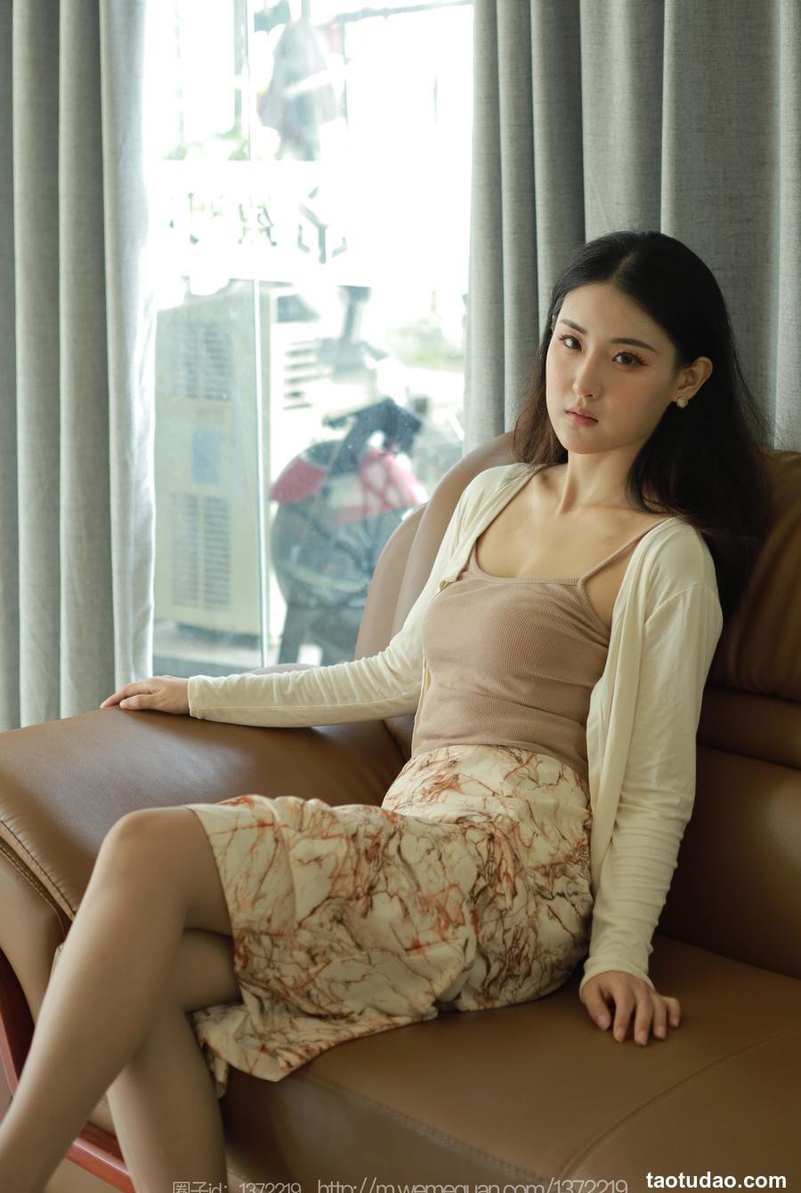 [IESS异思趣向] 2023.09.05 丝享家 1525 小宝《小妈穿搭》[79P-82.3M]