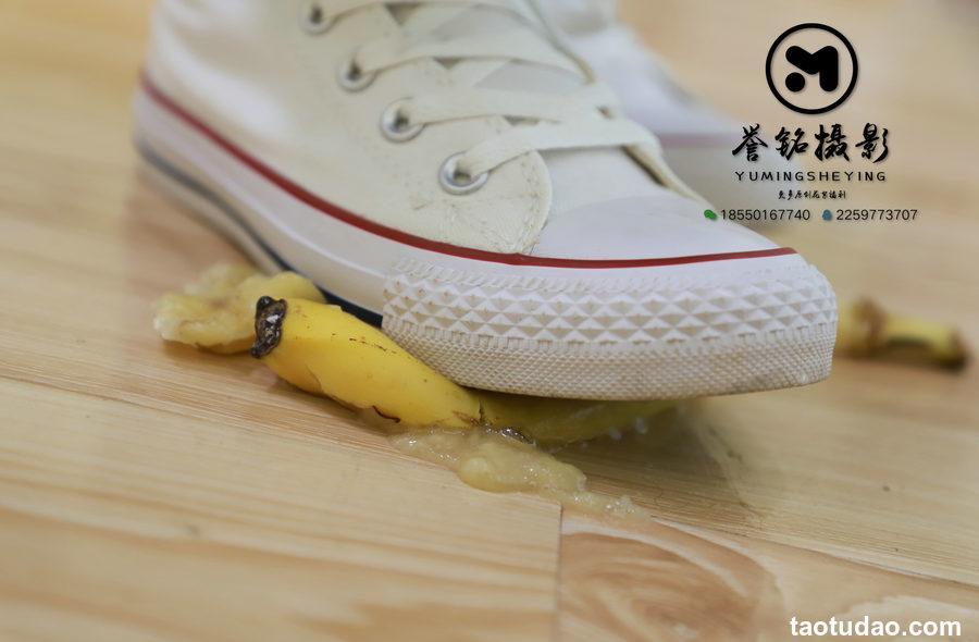 [誉铭传媒]袜足摄影 2019年《2019.07.07定制作品》[84P／476MB]