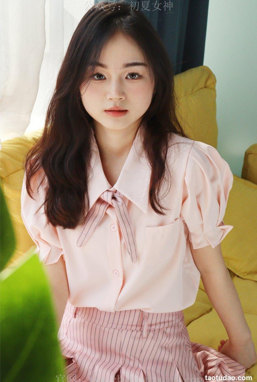 初夏女神 NO.015 十一 粉色S码休闲JK搭白色高跟鞋[97P+1V／6.40GB]