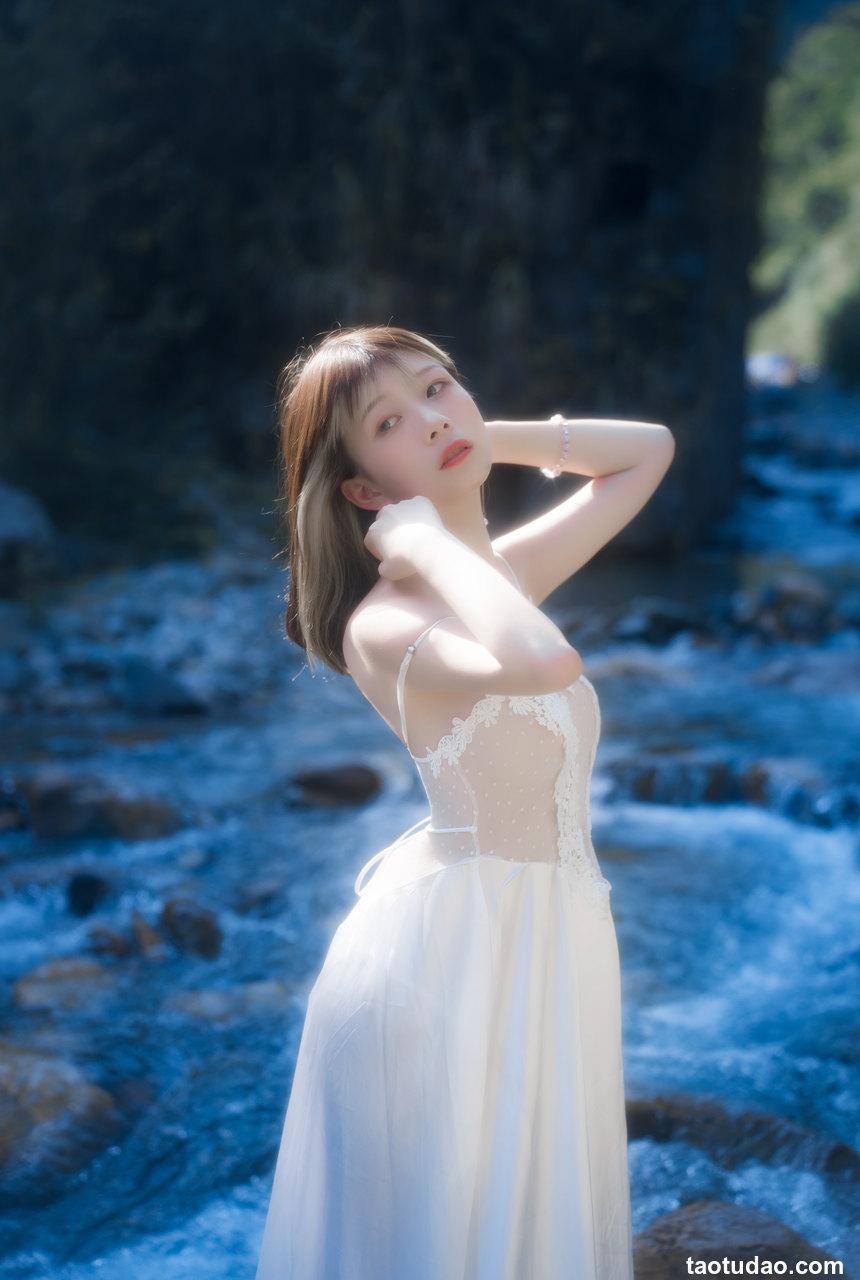 清青琴玖 - 静花照水 [37P-608MB]