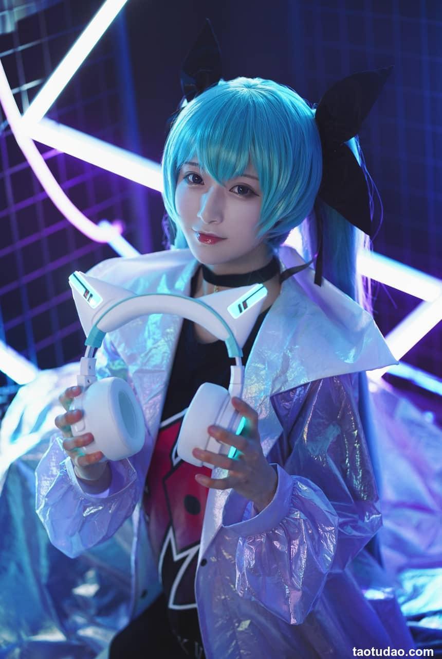 铁板烧鬼舞w -  NO.029 妖舞耳机miku最终[18P+1V-232.1M]