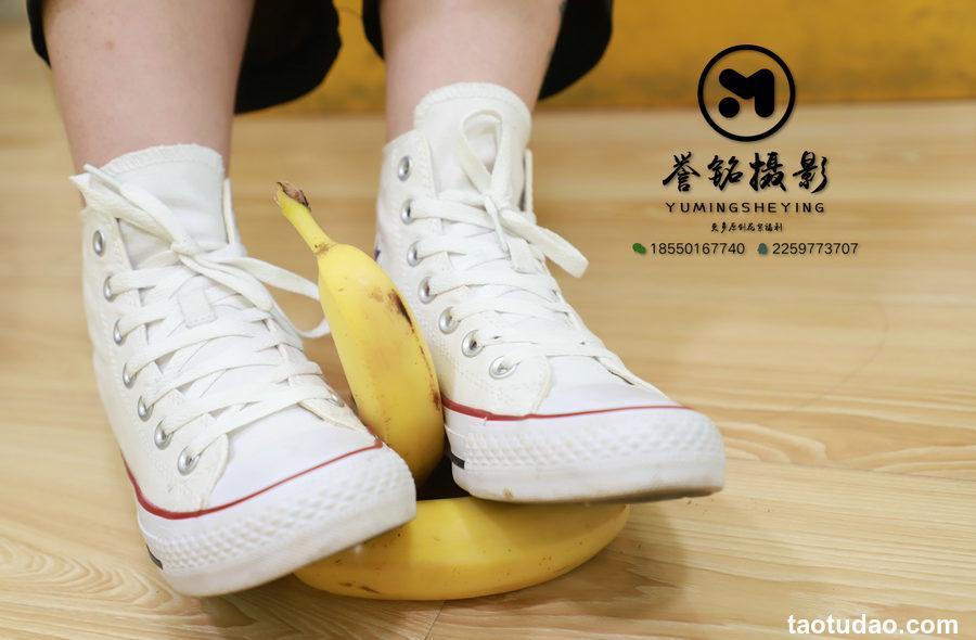 [誉铭传媒]袜足摄影 2019年《2019.07.07定制作品》[84P／476MB]