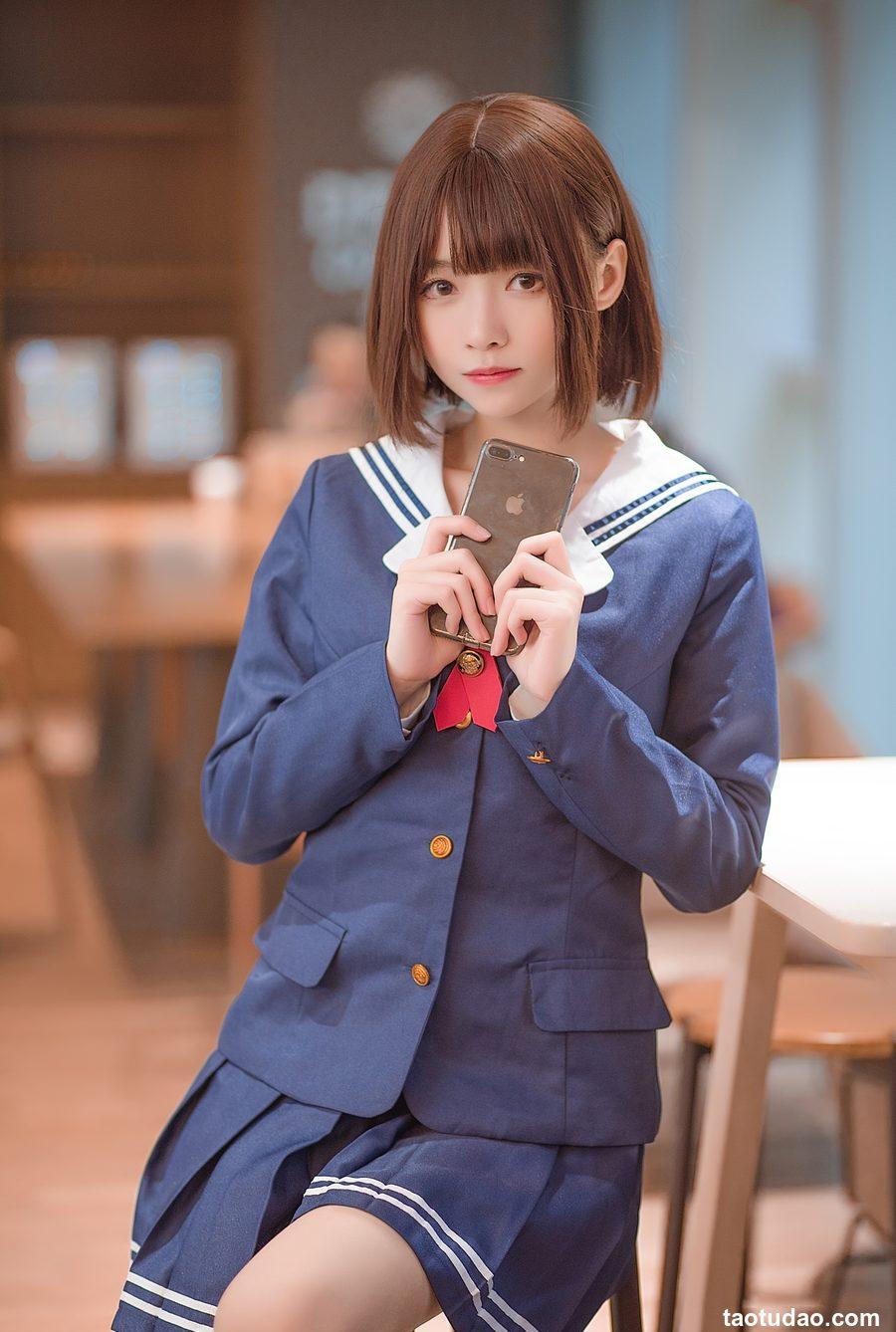 大大卷卷小卷 -  加藤惠校服 [19P-278MB]