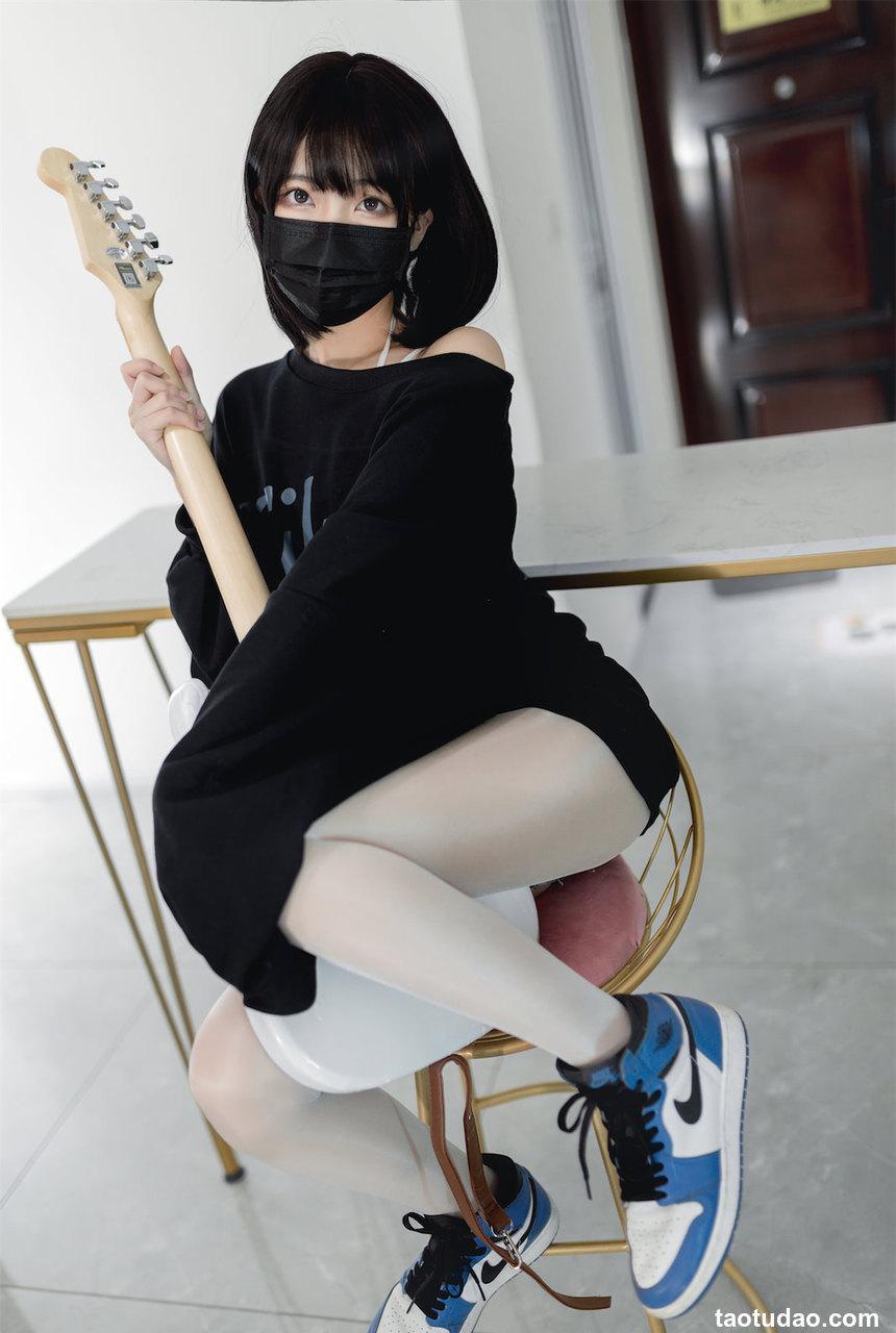 杏仁曲奇 - 升玖吉他姐姐 [45P-145MB]