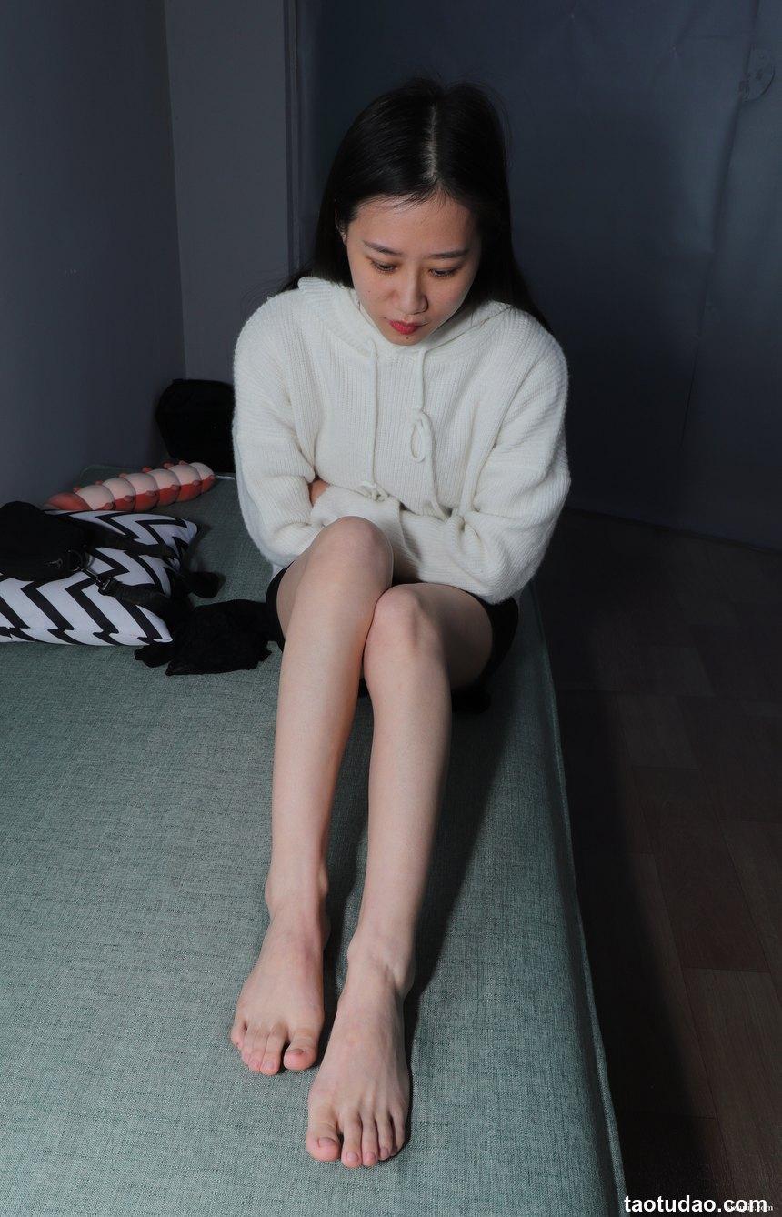 Pary摄影 NO.016 极品美女小芳第二季室内展示修长美脚[139P／579MB]