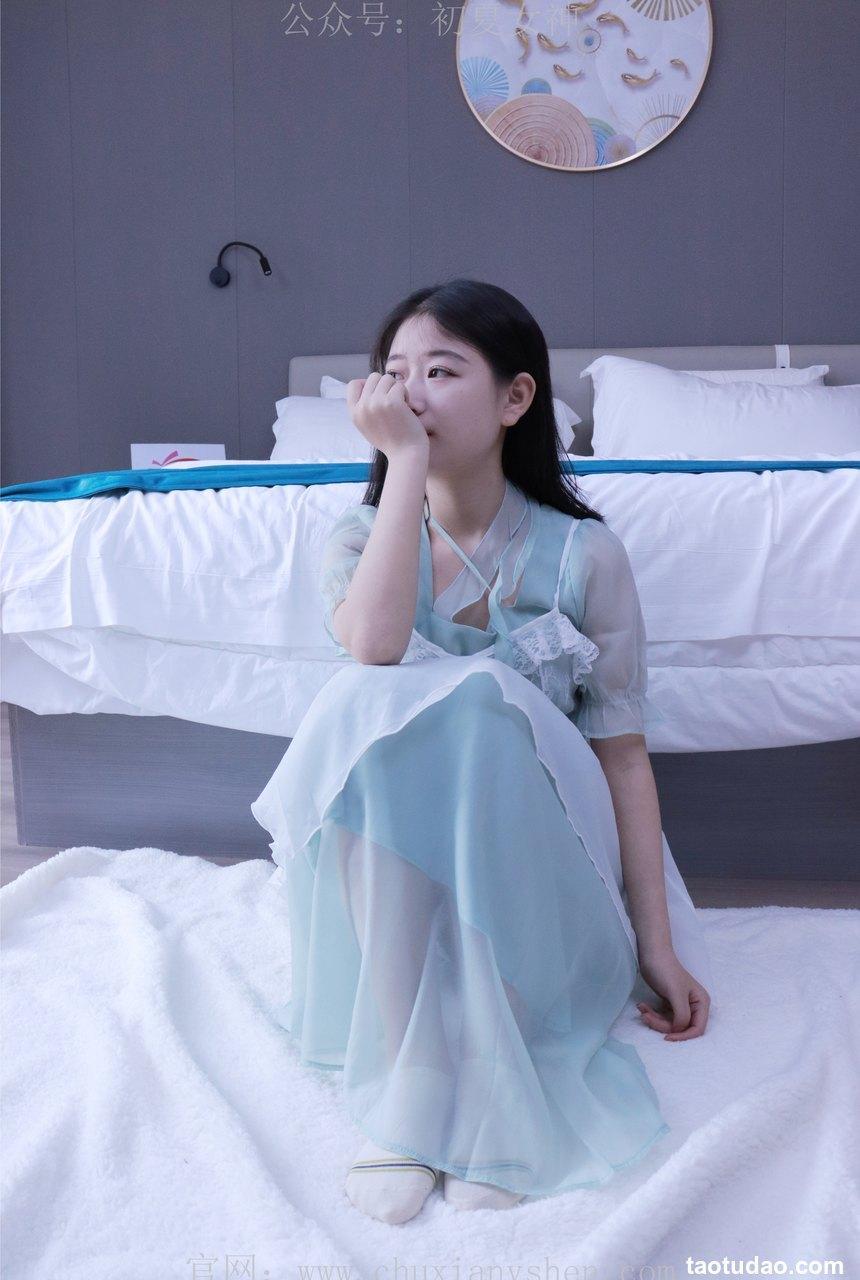 初夏女神 NO.009 念念 绿野仙踪M码连衣裙搭回力球鞋[120P+1V／5.53GB]