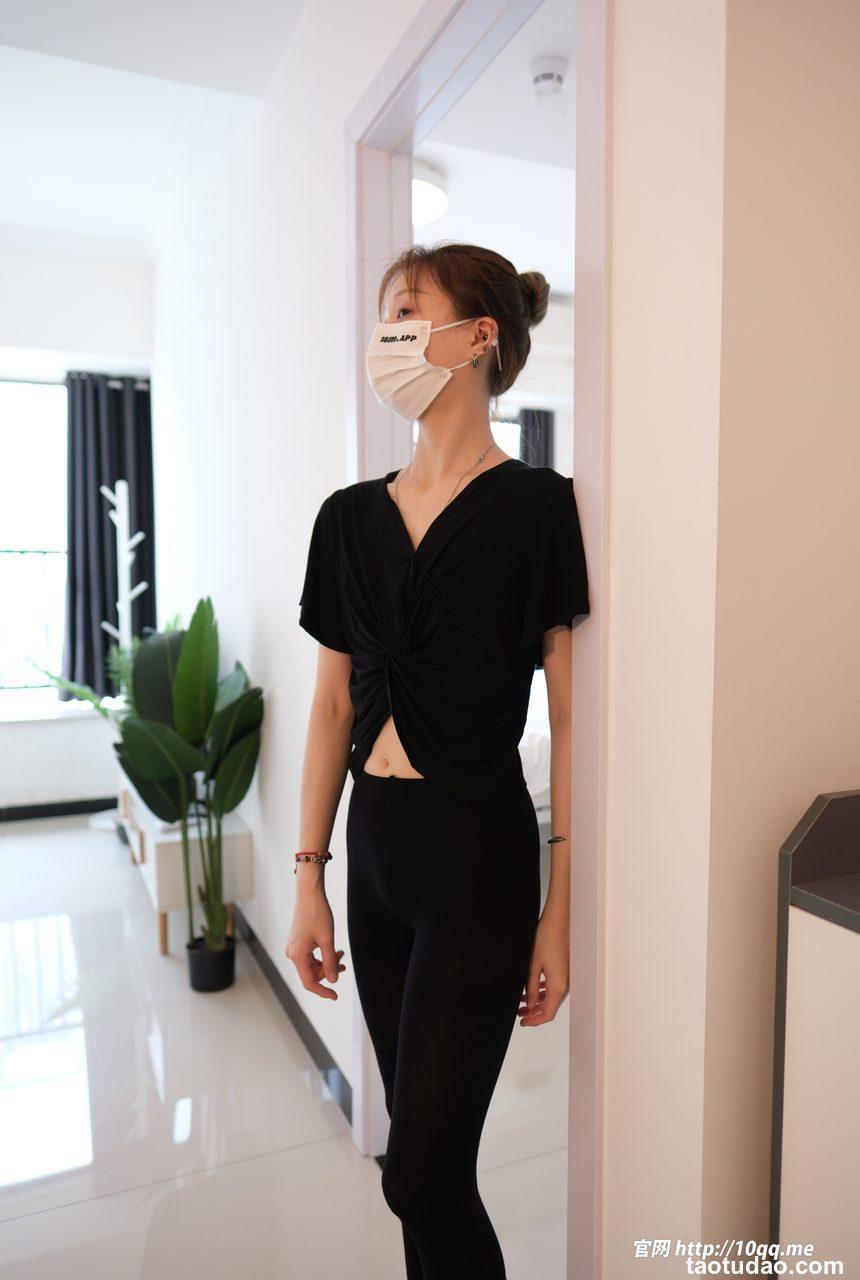 [ROSI口罩系列]2024.07.10 NO.2950[51+1P／36MB]